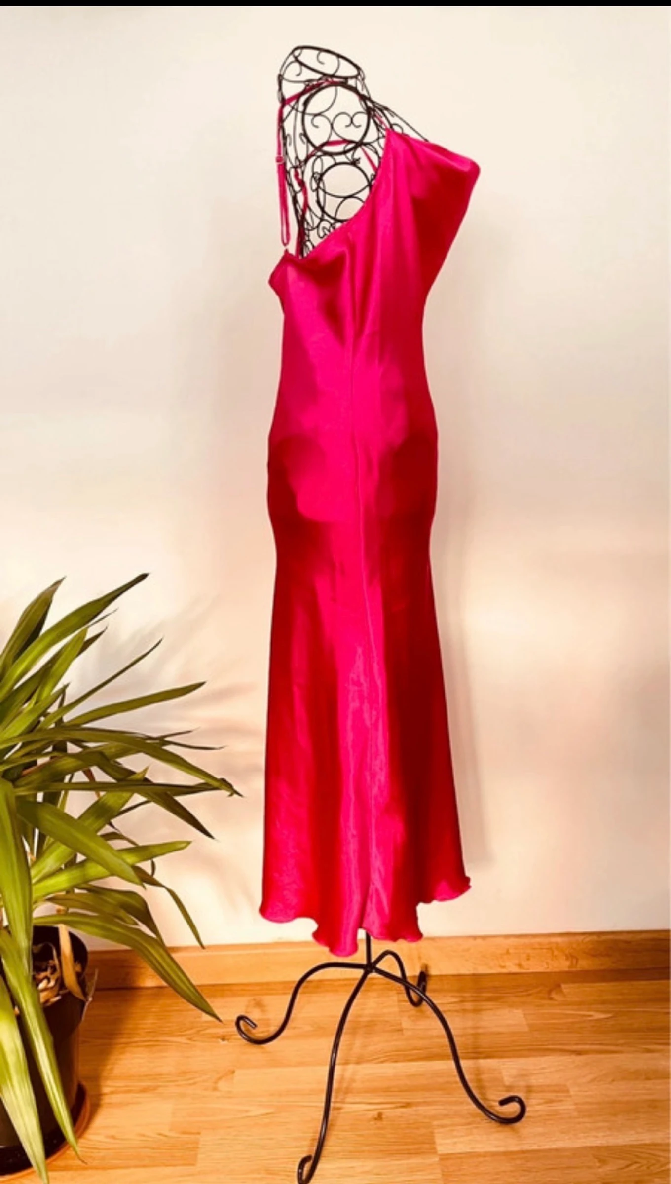 Prachtige fuchsia satijnen jurk – photo 2